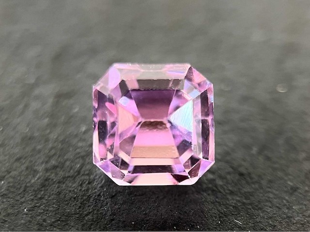 Kunziet 4.53 carat natuurlijke kunziet - afbeelding 1 van  5