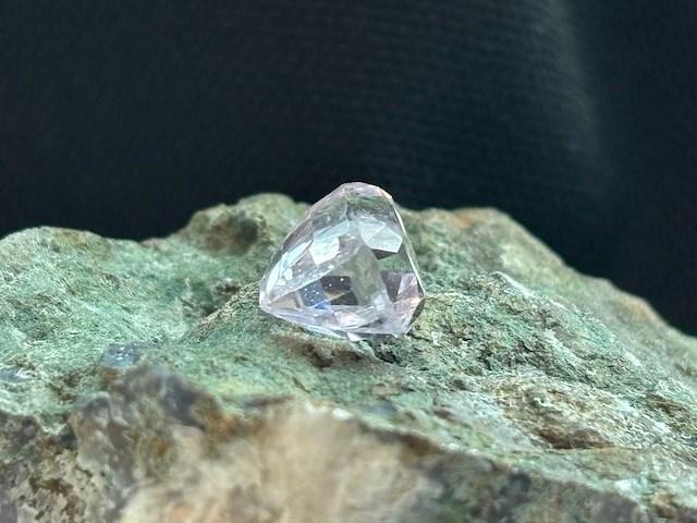 Kunziet 5.44 carat natuurlijke edelsteen - afbeelding 4 van  4