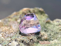 Kunziet 8.04 carat natuurlijk - afbeelding 2 van  4