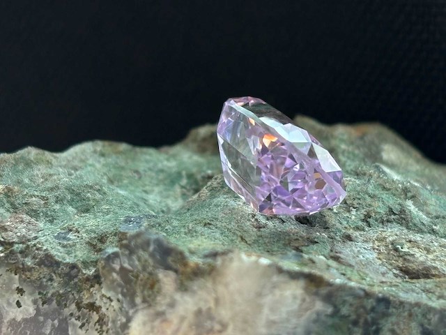Kunziet 8.58 carat natuurlijke kunziet - afbeelding 4 van  4