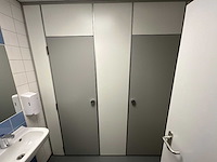 Kupan - trespa sanitairwand met 2 deuren (2x) - afbeelding 1 van  4