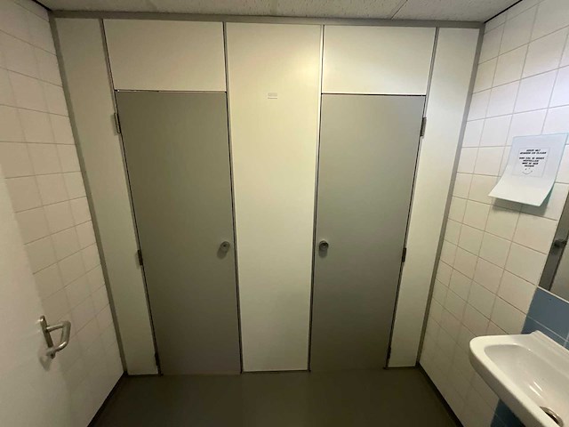 Kupan - trespa sanitairwand met 2 deuren (2x) - afbeelding 2 van  4