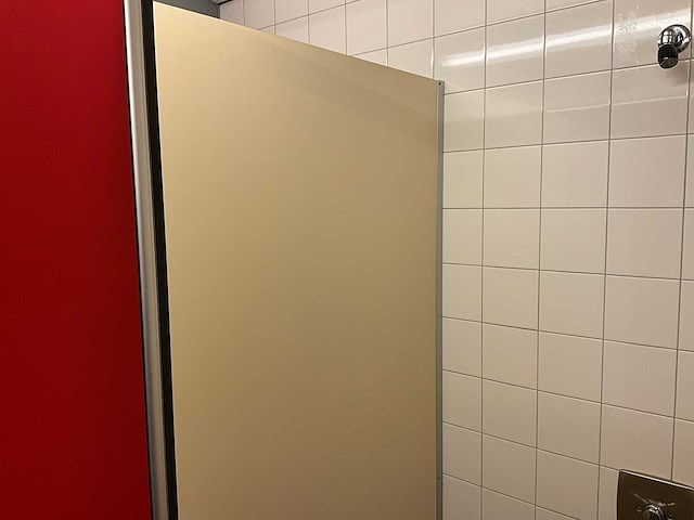 Kupan - trespa sanitairwand met deuren - afbeelding 6 van  6