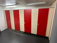 Kupan - trespa sanitairwand met deuren - afbeelding 1 van  5