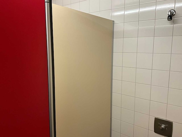 Kupan - trespa sanitairwand met deuren - afbeelding 4 van  5