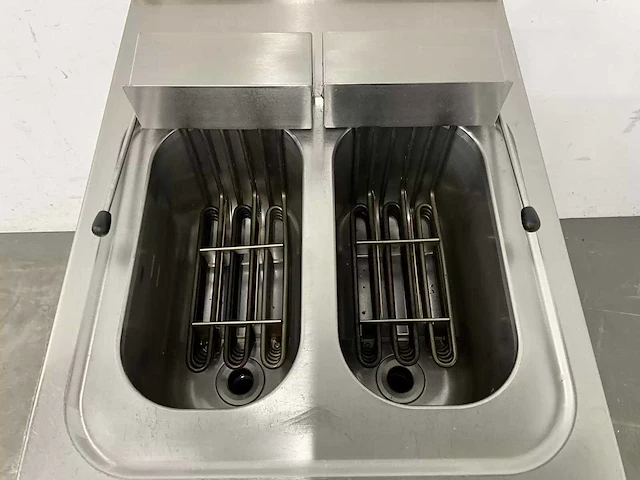 Küppersbusch - fef 224 - dubbele rvs friteuse - afbeelding 9 van  10