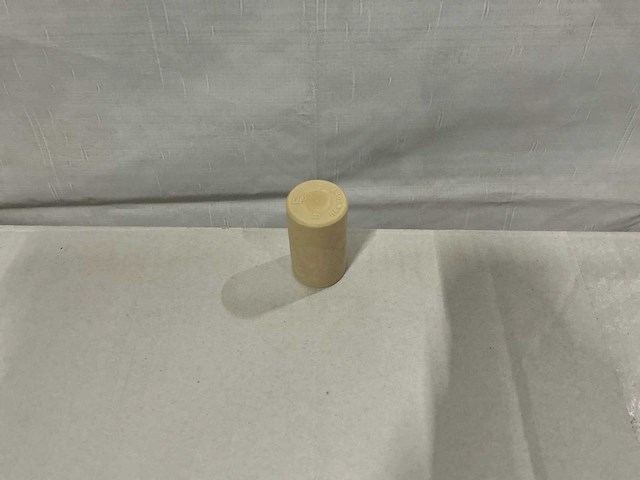 (kurk) newcork 42x22 beige behandeld (2500x) - afbeelding 2 van  5