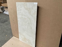 Kutahya onelya white gepolijst 60x120 cm tegel 51,84 m² - afbeelding 2 van  4