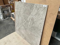 Kutahya storm grej gepolijst vloertegel 120x120 cm 57,6 m² - afbeelding 2 van  3
