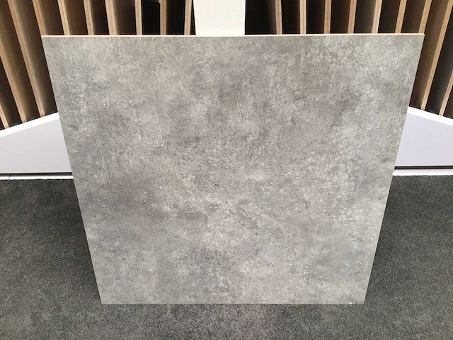 Kutahya vista grey mat vloertegel 80x80 cm 48,64 m² - afbeelding 1 van  7