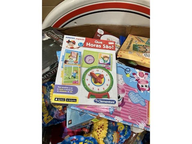 Kuubsdoos met speelgoed - afbeelding 9 van  11