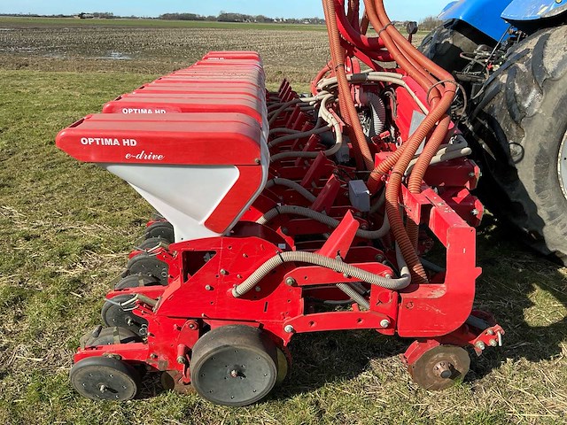 Kverneland - 2011 - optima hd e-drive acpnpxx - zaaimachine - afbeelding 17 van  45