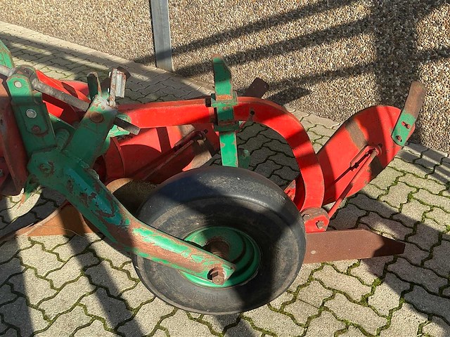 Kverneland ab gedragen ploeg - afbeelding 6 van  10