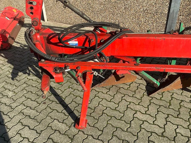 Kverneland ab gedragen ploeg - afbeelding 8 van  10
