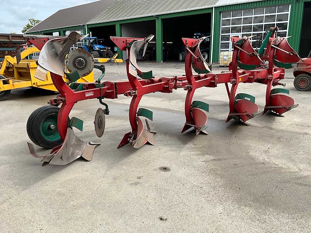 Kverneland eg 100 5-schaar ploeg - afbeelding 7 van  12