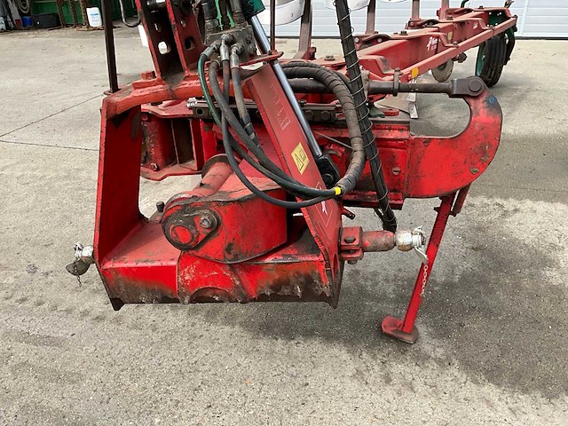 Kverneland eg 100 5-schaar ploeg - afbeelding 11 van  12