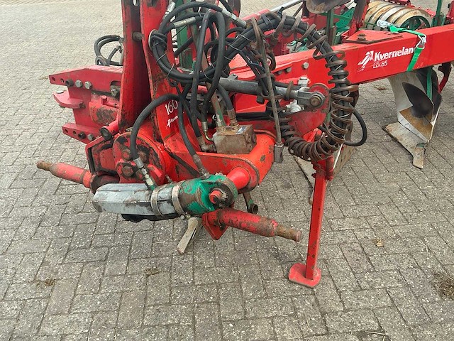 Kverneland ld85 / 160 wentelploeg met vorenpakker - afbeelding 30 van  34