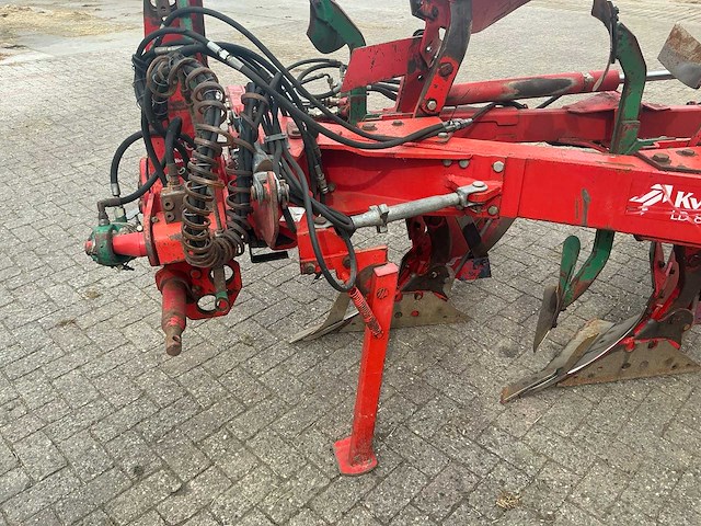 Kverneland ld85 / 160 wentelploeg met vorenpakker - afbeelding 31 van  34