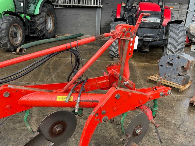 Kverneland ploeg - afbeelding 8 van  9