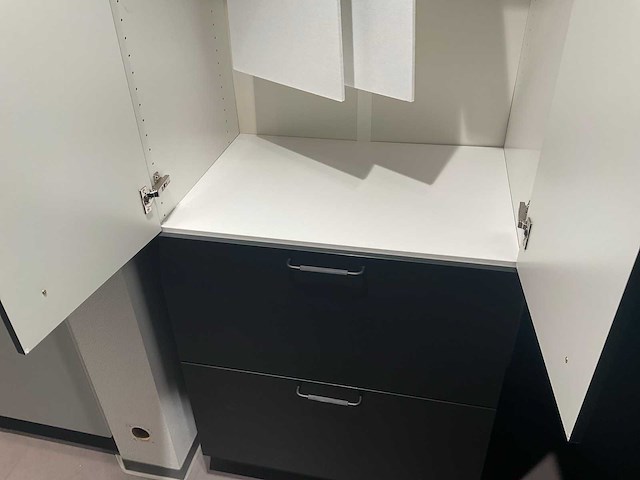 Kvik - garderobe kast - afbeelding 8 van  9