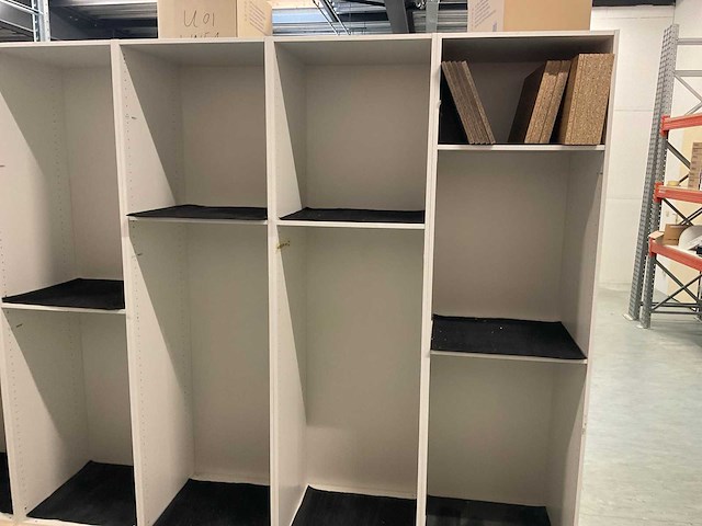 Kvik - kastenwand 300x56x208 cm - afbeelding 2 van  4