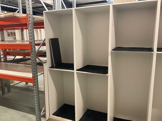 Kvik - kastenwand 300x56x208 cm - afbeelding 3 van  4