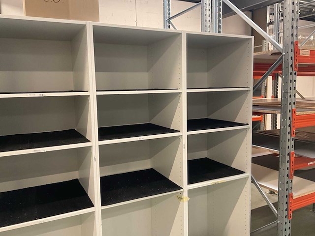 Kvik - kastenwand 300x56x208 cm - afbeelding 3 van  5