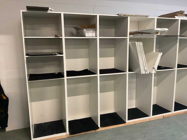 Kvik - kastenwand 780x56x224 cm - afbeelding 2 van  5