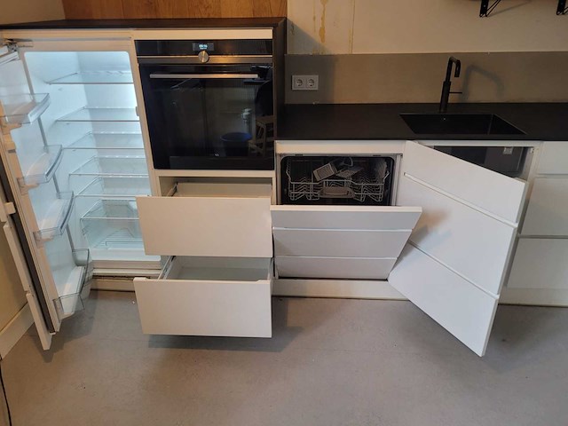 Kvik - keuken met apparatuur - afbeelding 17 van  20