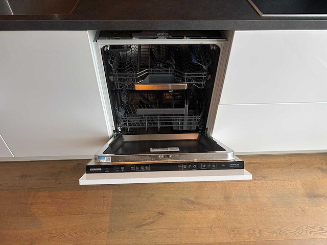 Kvik - keuken met bosch / siemens apparatuur - afbeelding 8 van  8