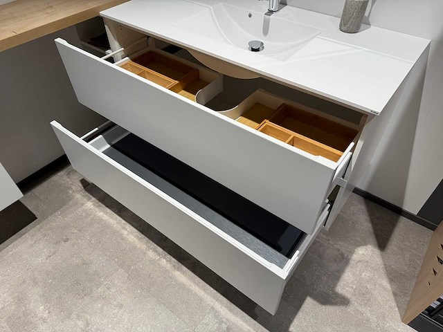 Kvik - mano white - badmeubelset 160,5 x 158 x 68 cm - afbeelding 6 van  9
