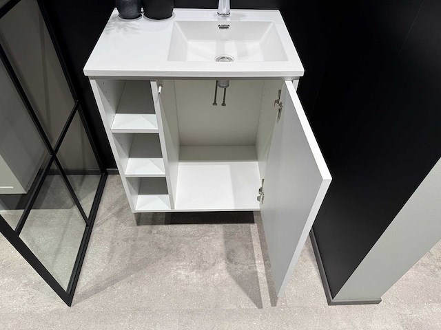 Kvik - milk white - badmeubelset 61 x 43,8 x 70 cm - afbeelding 3 van  4