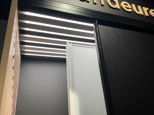 Kvik - opbergkast 128x249x56 cm - afbeelding 4 van  5