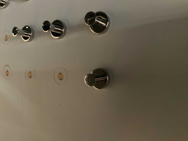 Kvik - partij badkamer accessoires - afbeelding 3 van  12