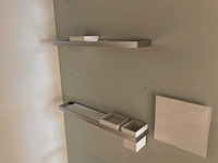 Kvik - partij badkamer accessoires - afbeelding 6 van  12