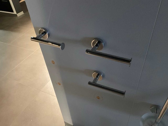 Kvik - partij badkamer accessoires - afbeelding 12 van  12