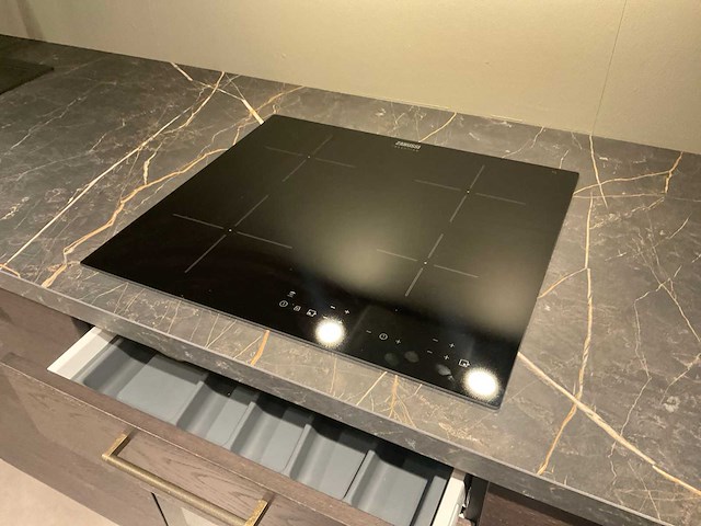 Kvik - showroomkeuken - afbeelding 18 van  29