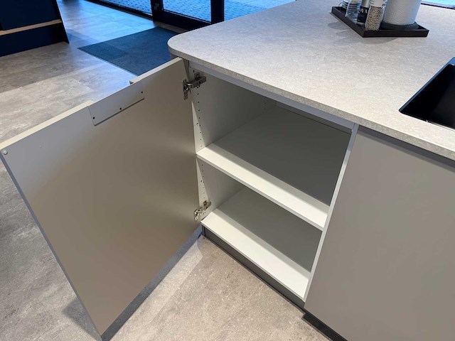Kvik - showroomkeuken - afbeelding 2 van  40