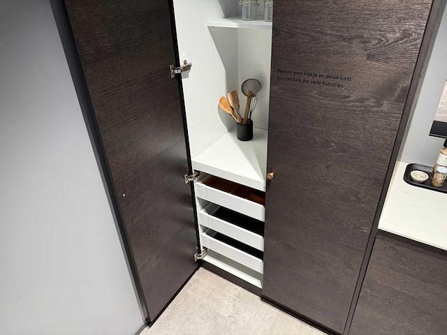 Kvik - showroomkeuken - afbeelding 22 van  28