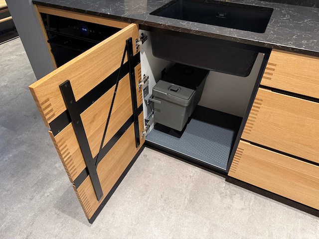 Kvik - showroomkeuken - afbeelding 2 van  23