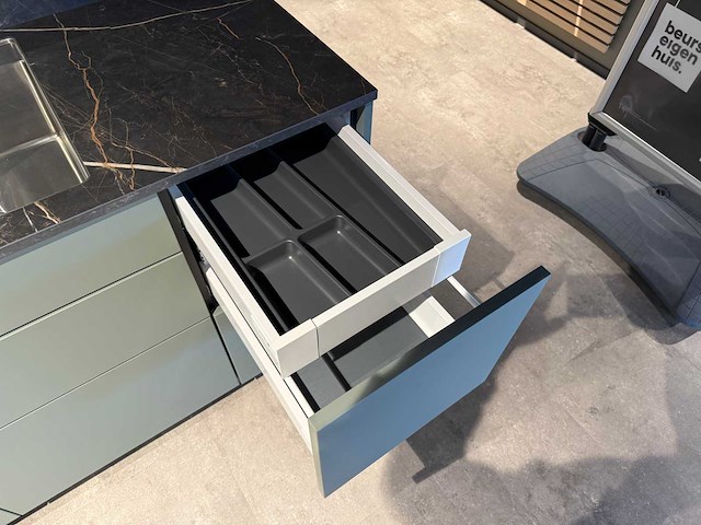 Kvik - showroomkeuken - afbeelding 11 van  21