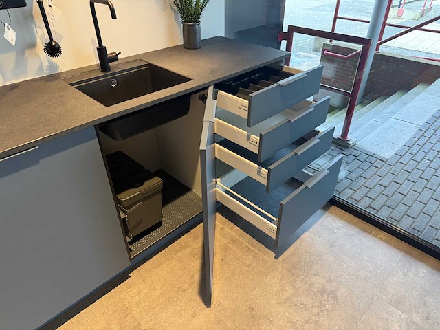 Kvik - showroomkeuken - afbeelding 24 van  24