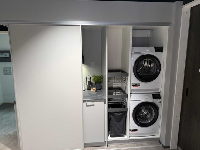 Kvik - showroomkeuken - afbeelding 2 van  6