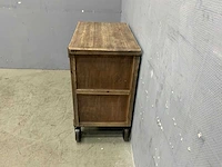 Kwanyin cabinet vintage wheels ladekast (2x) - afbeelding 5 van  9