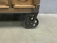 Kwanyin cabinet vintage wheels ladekast (2x) - afbeelding 6 van  9