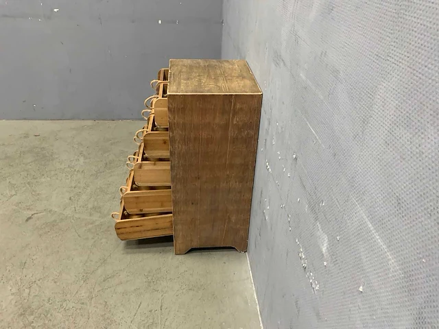 Kwanyin cabinet vintage wood kast - afbeelding 8 van  8