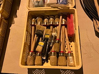 Kwatsn en rollen in plastic krat (2x) - afbeelding 2 van  3