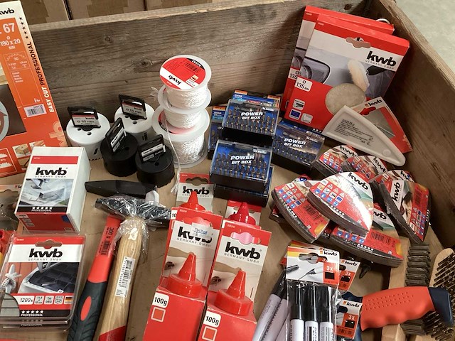 Kwb mix kavel diverse gereedschappen en accessoires (125x) - afbeelding 3 van  4