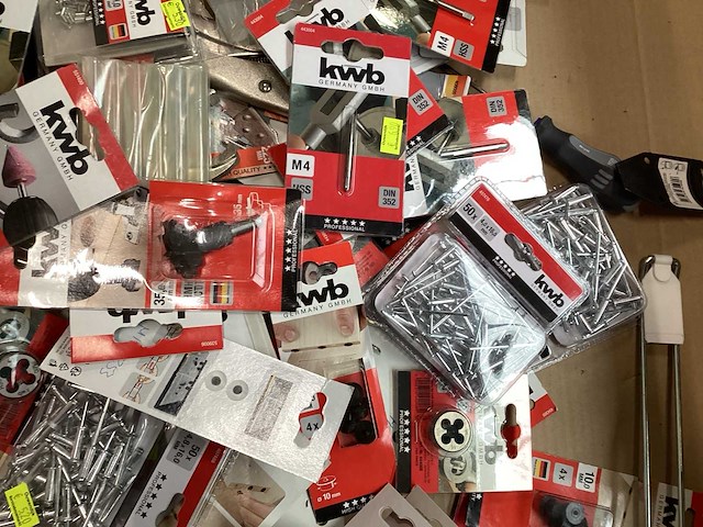 Kwb mix kavel diverse gereedschappen en accessoires (198x) - afbeelding 3 van  6