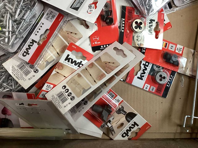 Kwb mix kavel diverse gereedschappen en accessoires (198x) - afbeelding 4 van  6
